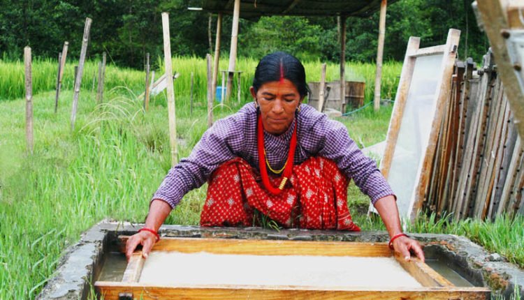 कागज का आविष्कार